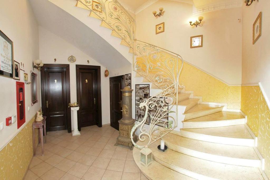 Hotel Slavia Nagyszalonta Kültér fotó